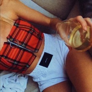 Love Too True Plaid Crop Top ❤️